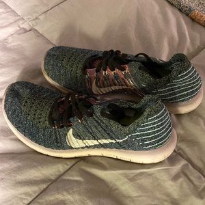 Nike free run flyknit